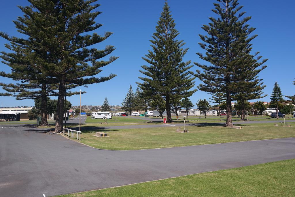 Moana Beach Tourist Park 외부 사진